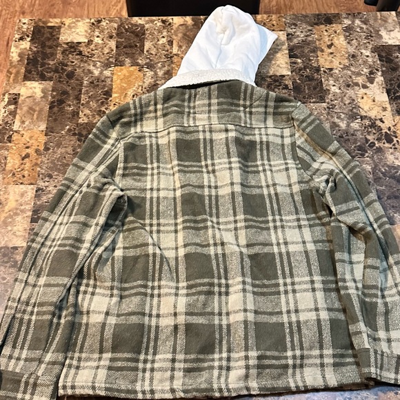 Wesc Plaid Warm Hooded Jacket with Sherpa Thick Material Pockets - Picture 7 of 8
